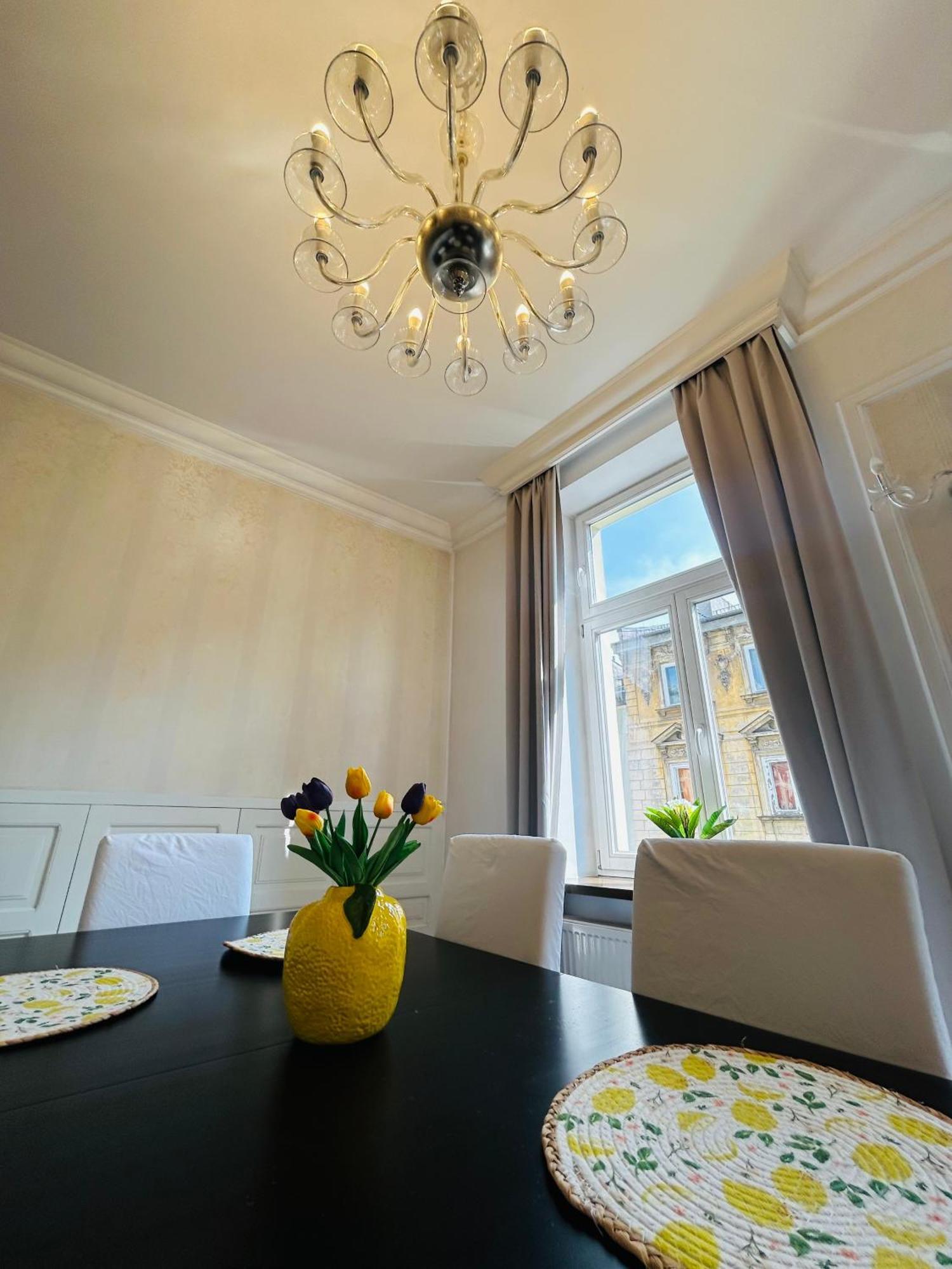 Divon Luxury Apartments By Wawel Castle Krakow Exterior photo